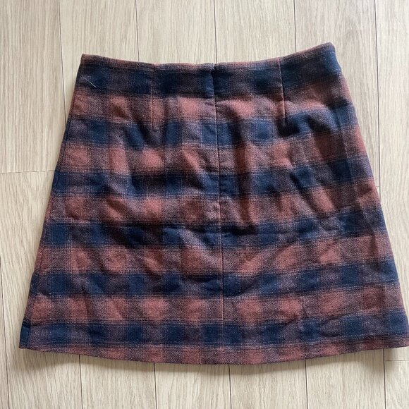 Wilfred Classic Mini Skirt - Picture 2 of 4
